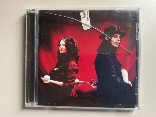 The White Stripes Get Behind Me Satan ������ CD �A���o�� ���b�N �m�y  �� CD/DVD/�r�f�I�� 