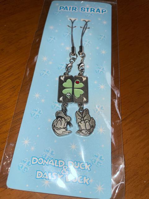 ♯新品♯可愛!! ドナルドダック デイジーダック 四つ葉のクローバー ペアストラップ  ディズニーストア < おもちゃ  ♯新品♯可愛!! ドナルドダック デイジーダック 四つ葉のクローバー ペアストラップ  ディズニーストア  < おもちゃの
