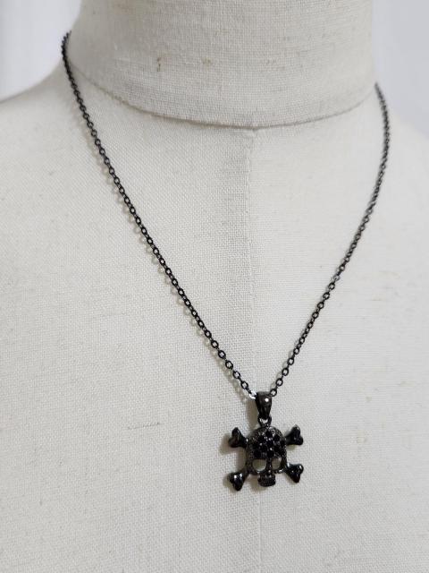 正規 レア ヴァンドームブティック ゴシックスカル チェーンネックレス ブラックビジューペンダント ドクロ 黒 VBロゴ 調節可 < ブランド  正規 レア ヴァンドームブティック ゴシックスカル チェーンネックレス ブラックビジューペンダント ドクロ 黒 VBロゴ 調節可 < ブランドの