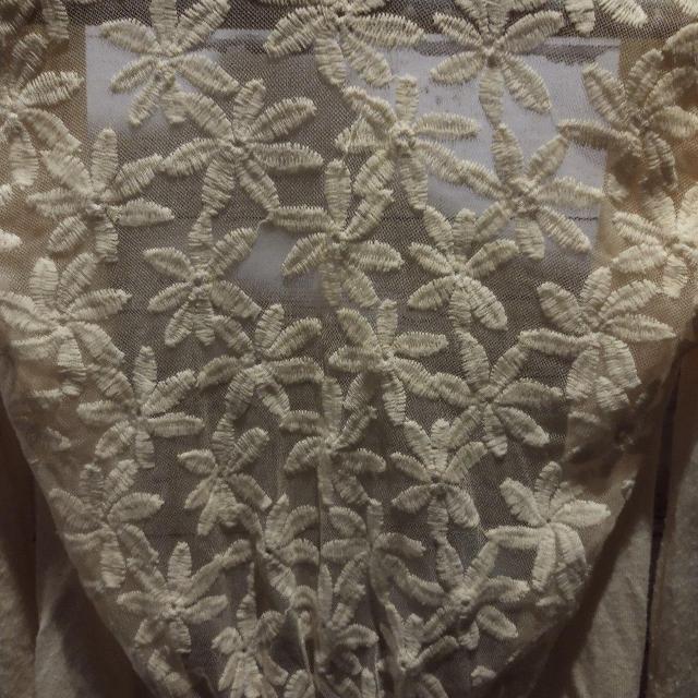 黄色 デイジーレース柄 カーディガン ボレロ 羽織もの 紫外線対策 冷房対策 < 女性ファッション  黄色 デイジーレース柄 カーディガン ボレロ 羽織もの 紫外線対策 冷房対策 < 女性ファッションの