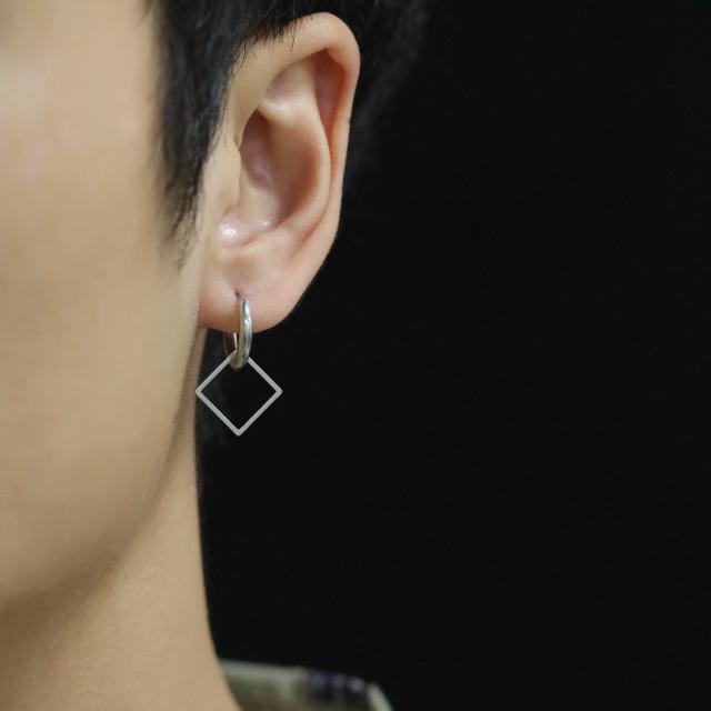 円形×四角形 フープピアス シルバー【両耳セット】 < 女性アクセサリー/時計  円形×四角形 フープピアス シルバー【両耳セット】 < 女性アクセサリー/時計の