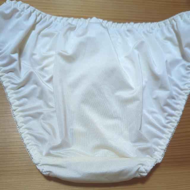 �V�i�ߗރN���[���F�ԕ��M �� �����t�@�b�V������ 