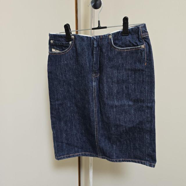 DIESEL�@�f�B�[�[���@�f�j�� �^�C�g�X�J�[�g �Ђ���@26  �� �u�����h�� 