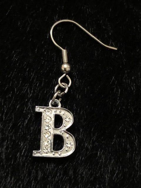 【最終売切り】ラインストーン付きイニシャルピアス☆【B】 < 女性アクセサリー/時計  【最終売切り】ラインストーン付きイニシャルピアス☆【B】  < 女性アクセサリー/時計の