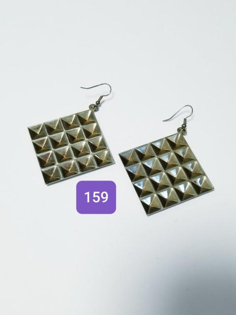 (159) goldスタッズスクエアプレート ピアス アラビアン エキゾチック < 女性アクセサリー/時計 (159) goldスタッズスクエアプレート ピアス アラビアン エキゾチック < 女性アクセサリー/時計の