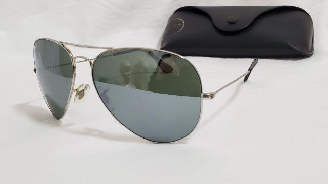 正規 レイバン オールドクラシック ティアドロップメタルフレームサングラス 黒 ミラーレンズ アビエーター パイロットアイウェア < ブランド  正規 レイバン オールドクラシック ティアドロップメタルフレームサングラス 黒 ミラーレンズ アビエーター パイロットアイウェア  < ブランドの