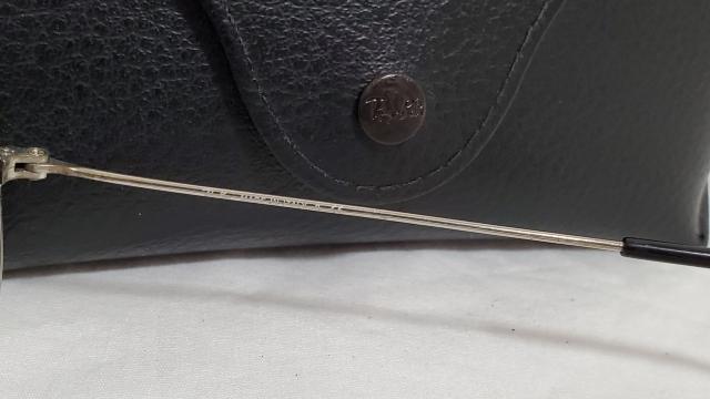 正規 レイバン オールドクラシック ティアドロップメタルフレームサングラス 黒 ミラーレンズ アビエーター パイロットアイウェア < ブランド  正規 レイバン オールドクラシック ティアドロップメタルフレームサングラス 黒 ミラーレンズ アビエーター パイロットアイウェア < ブランドの