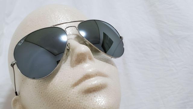 正規 レイバン オールドクラシック ティアドロップメタルフレームサングラス 黒 ミラーレンズ アビエーター パイロットアイウェア < ブランド  正規 レイバン オールドクラシック ティアドロップメタルフレームサングラス 黒 ミラーレンズ アビエーター パイロットアイウェア < ブランドの