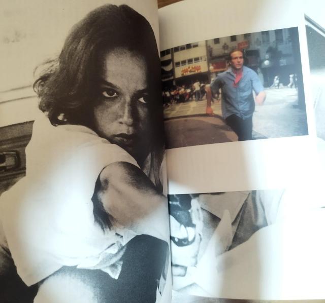 「蜘蛛女のキス 」ウィリアム・ハート  映画パンフレット 松任谷由実 萩尾望都 < ホビー  「蜘蛛女のキス 」ウィリアム・ハート  映画パンフレット 松任谷由実 萩尾望都 < ホビーの