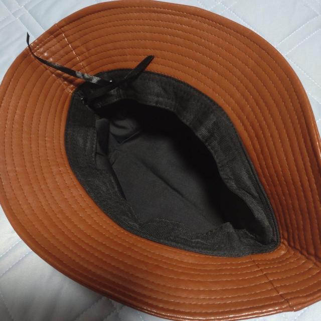 ブラウン 合皮製帽子 新品未使用 < 女性ファッション  ブラウン 合皮製帽子 新品未使用 < 女性ファッションの