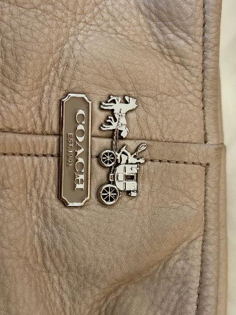 確実本物コーチ シャンパンゴールド本革ショルダーバッグ < ブランド 確実本物コーチ シャンパンゴールド本革ショルダーバッグ < ブランドの