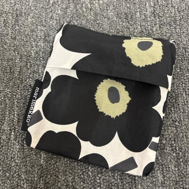 即決 marimekko マリメッコ エコバッグ 収納袋のみ < ブランド 即決 marimekko マリメッコ エコバッグ 収納袋のみ < ブランドの