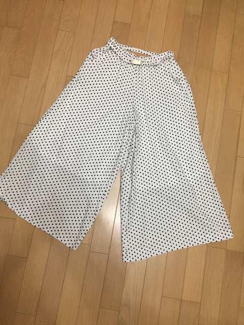 白地×黒水玉 ワイドパンツ ガウチョパンツ 共布ベルト付 < 女性ファッション  白地×黒水玉 ワイドパンツ ガウチョパンツ 共布ベルト付  < 女性ファッションの