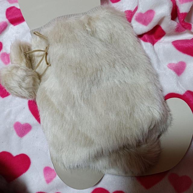 新品★ふわふわ可愛いファーレッグウォーマー/オフホワイト < 女性ファッション  新品★ふわふわ可愛いファーレッグウォーマー/オフホワイト < 女性ファッションの