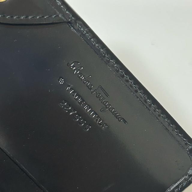 i Salvatore Ferragamo tFK _uK`[j ܂ z ubN PVC U[  uh 