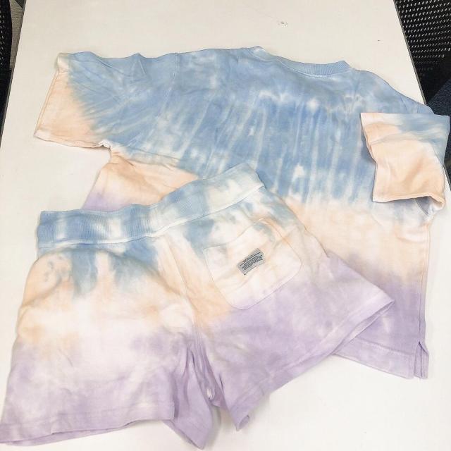 ◆ROXY/ロキシー◆スウェットセットアップ★タイダイ柄S*上下セット♪旅行*海*旅行コーデ < ブランド ◆ROXY/ロキシー◆スウェットセットアップ★タイダイ柄S*上下セット♪旅行*海*旅行コーデ < ブランドの