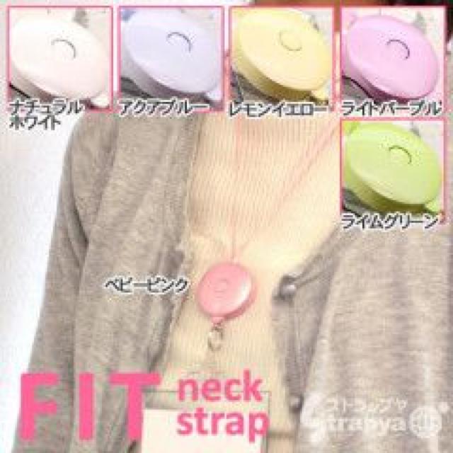 《New》長さ調整が自由自在★リール式*ネックストラップ<レモンイエロー> < 家電/AV  《New》長さ調整が自由自在★リール式*ネックストラップ<レモンイエロー> < 家電/AVの