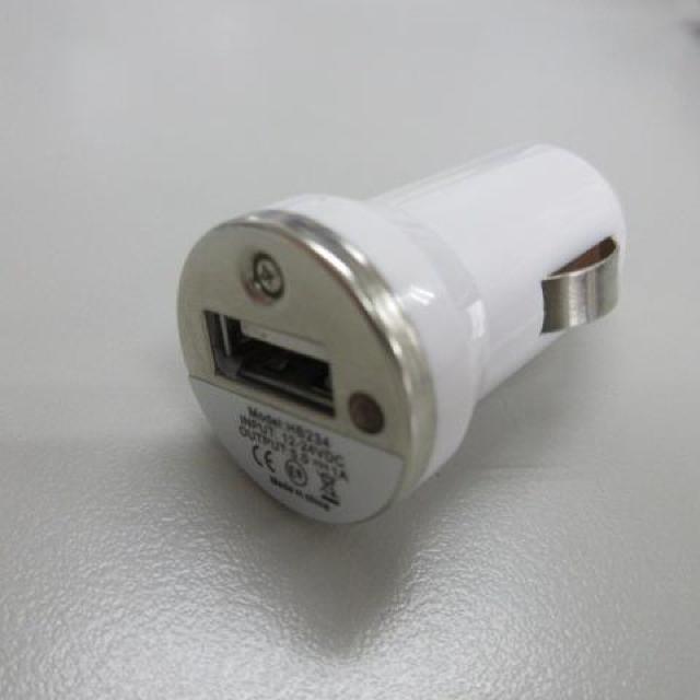 USB カーチャージャーiPhone 4S 対応 車載用充電器 < 自動車/バイク USB カーチャージャーiPhone 4S 対応 車載用充電器 < 自動車/バイク
