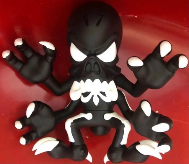 《secretbase》フィギュア デザイナーズトイ シークレットベース バウンティーハンター TOY misfits バルザック < ホビー  《secretbase》フィギュア デザイナーズトイ シークレットベース バウンティーハンター TOY misfits バルザック < ホビーの