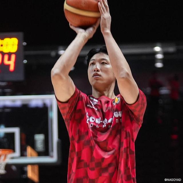 #8 張本 天傑選手直筆サイン入り 名古屋ダイヤモンドドルフィンズ 手話シャツ < レジャー/スポーツ #8 張本 天傑選手直筆サイン入り 名古屋ダイヤモンドドルフィンズ 手話シャツ < レジャー/スポーツの