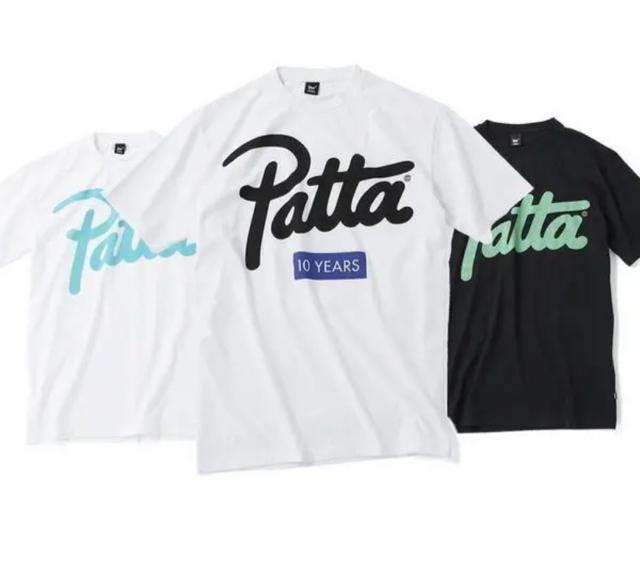PATTA 10 YEARS SCRIPT LOGO Tシャツ 黒 緑 M < 男性ファッション  PATTA 10 YEARS SCRIPT LOGO Tシャツ 黒 緑 M < 男性ファッションの