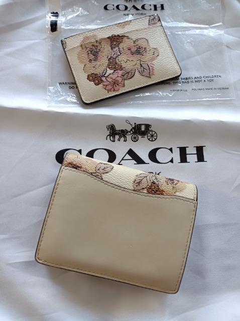 COACH★2つ折り財布★柔らかレザー持ち心地良し★素敵な花柄★美品★コーチ★送料無料★ < ブランド COACH★2つ折り財布★柔らかレザー持ち心地良し★素敵な花柄★美品★コーチ★送料無料★ < ブランドの