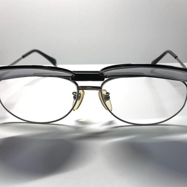 MAGNA FLIP 2WAY ���K�l �T���O���X �}�O�l�b�g �r���e�[�W �� �j���t�@�b�V������ 