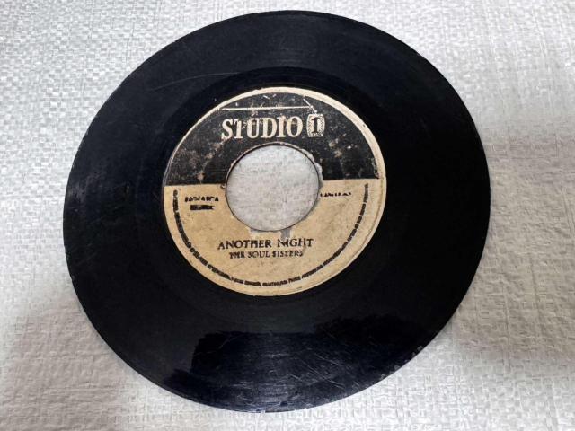 STUDIO 1 7�C���`�V���O���ՁuSUNDAY COMING / ANOTHER NIGHT�v���Q�G �X�J �� CD/DVD/�r�f�I�� 