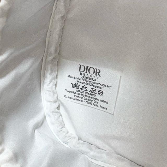 未使用 Dior ディオール 2025 限定 ホリデー ゴールドポーチ < ブランド 未使用 Dior ディオール 2025 限定 ホリデー ゴールドポーチ < ブランドの