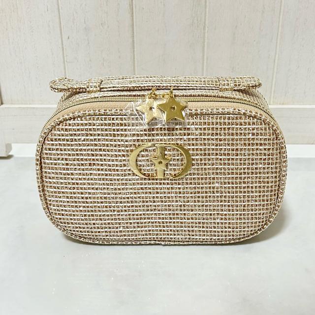 未使用 Dior ディオール 2025 限定 ホリデー ゴールドポーチ < ブランド 未使用 Dior ディオール 2025 限定 ホリデー ゴールドポーチ < ブランドの