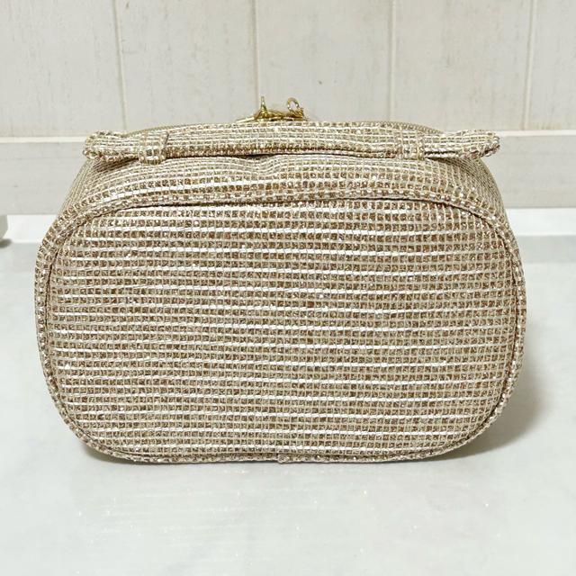 未使用 Dior ディオール 2025 限定 ホリデー ゴールドポーチ < ブランド 未使用 Dior ディオール 2025 限定 ホリデー ゴールドポーチ < ブランドの