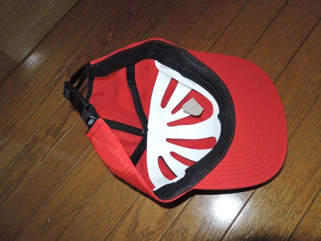 Vi VANS @Y Lbv  Xq n LOGO T[NVS CIRCLE V JOCKEY CAP  uh 