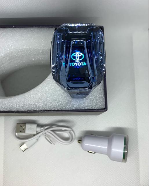 シフトノブ TOYOTA LED クリスタル 7色 グラデーション 汎用 アクセサリー ドレスアップ < 自動車/バイク シフトノブ TOYOTA LED クリスタル 7色 グラデーション 汎用 アクセサリー ドレスアップ < 自動車/バイク