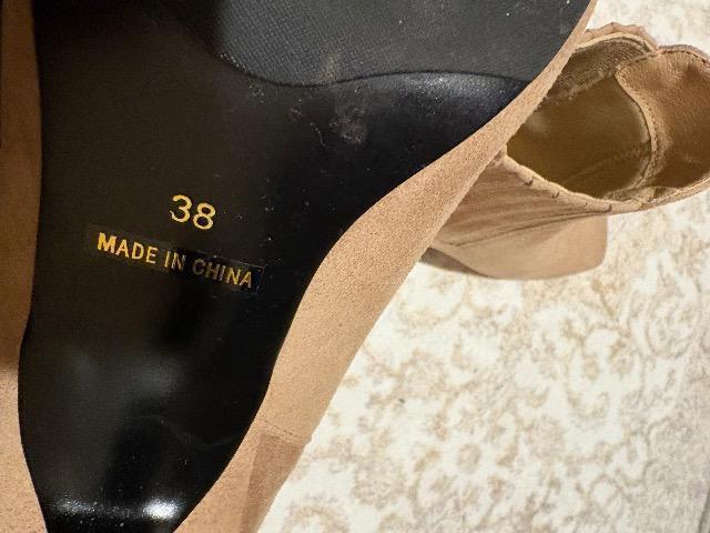 グレディブリリアン 上品ショートブーツ 早い者勝ち < 女性ファッション グレディブリリアン 上品ショートブーツ 早い者勝ち < 女性ファッションの