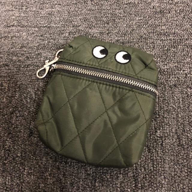 ���� UNIQLO ���j�N�� ANYA HINDMARCH �p�b�J�u���o�b�O  �� �u�����h�� 