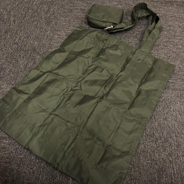 ���� UNIQLO ���j�N�� ANYA HINDMARCH �p�b�J�u���o�b�O �� �u�����h�� 