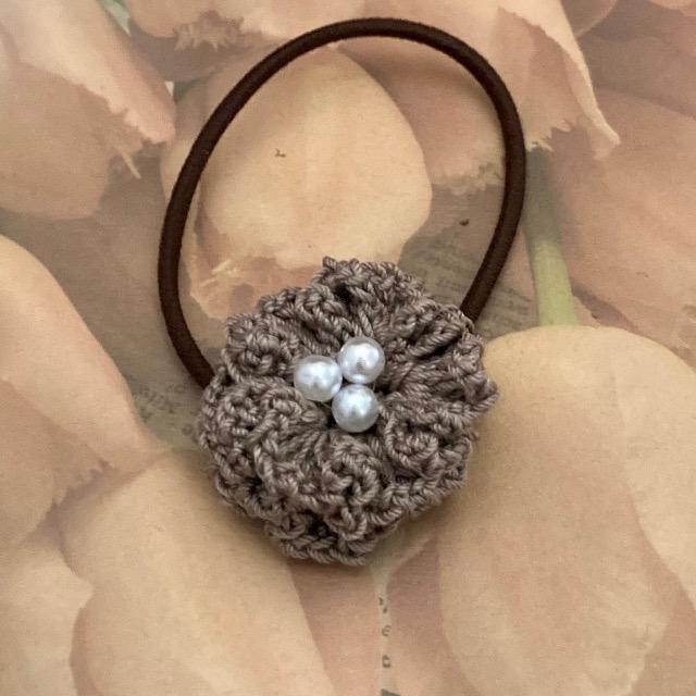 ハンドメイド♪レース編みお花モチーフのヘアゴム < 女性ファッション  ハンドメイド♪レース編みお花モチーフのヘアゴム  < 女性ファッションの