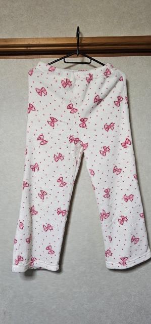GU 140 パジャマセット 美品 < ブランド  GU 140 パジャマセット 美品 < ブランドの