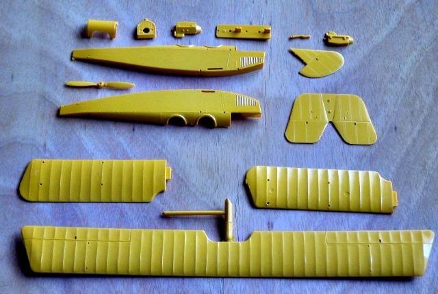 リンドバーグ 1/48 カーチス JN4D ジェニー  < ホビー  リンドバーグ 1/48 カーチス JN4D ジェニー  < ホビーの