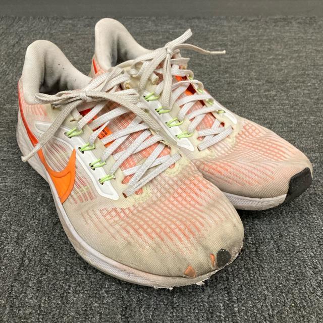 ���� NIKE �i�C�L �G�A�Y�[���y�K�T�X 39 25cm  �� �u�����h�� 