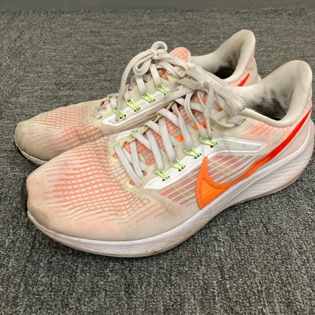���� NIKE �i�C�L �G�A�Y�[���y�K�T�X 39 25cm �� �u�����h�� 