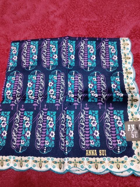 新品 アナスイ 大判 ハンカチ グリーン系 < ブランド 新品 アナスイ 大判 ハンカチ グリーン系 < ブランドの