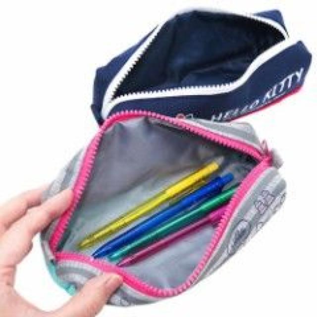 【キティ】可愛い♪筆記具.コスメ.小物入 スウェット横型ペンケース ポーチ グレー < インテリア/ライフ 【キティ】可愛い♪筆記具.コスメ.小物入 スウェット横型ペンケース ポーチ グレー < インテリア/ライフの