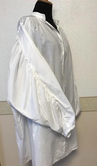 KBF+アーバンリサーチ ふんわりブラウス 白 < ブランド  KBF+アーバンリサーチ ふんわりブラウス 白 < ブランドの