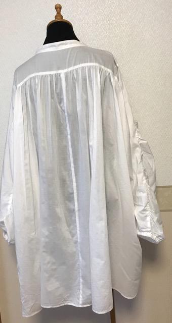 KBF+アーバンリサーチ ふんわりブラウス 白 < ブランド  KBF+アーバンリサーチ ふんわりブラウス 白 < ブランドの