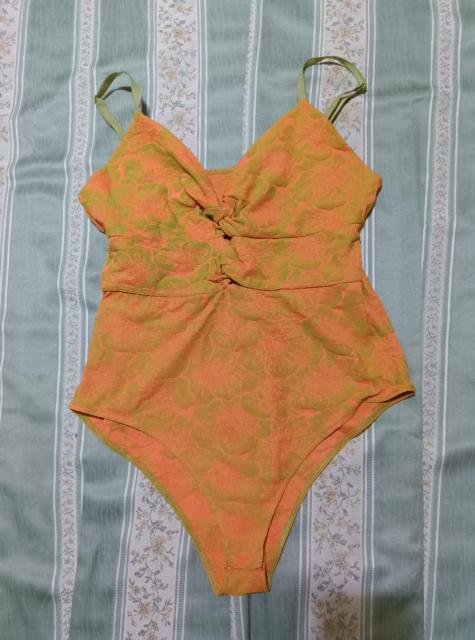 W1033  Di  ␳{fB[X[c  IW  L 