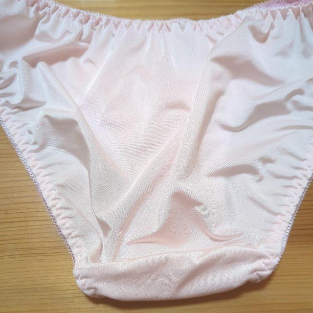 新品衣類 ツルツル花柄 М < 女性ファッション  新品衣類 ツルツル花柄 М < 女性ファッションの