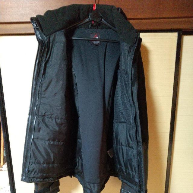 フェ―ス ガ―ド防寒ジャンパ―クロ(L)古着 < 自動車/バイク フェ―ス ガ―ド防寒ジャンパ―クロ(L)古着 < 自動車/バイク