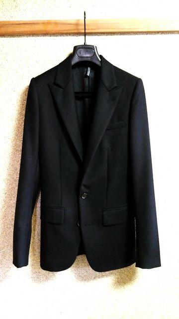 正規新古 Dior Homme ディオールオム ピークドラペルジャケット 黒 最小38 スーツ ラグジュアリーテーラード < ブランド  正規新古 Dior Homme ディオールオム ピークドラペルジャケット 黒 最小38 スーツ ラグジュアリーテーラード  < ブランドの