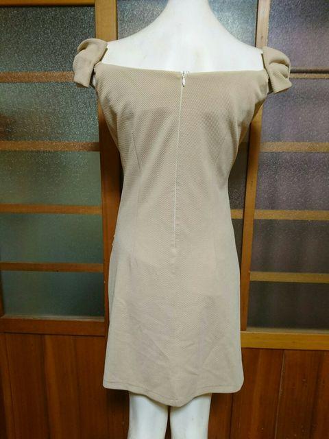 Lovey オフショル 肩リボン ミニドレス < 女性ファッション  Lovey オフショル 肩リボン ミニドレス < 女性ファッションの